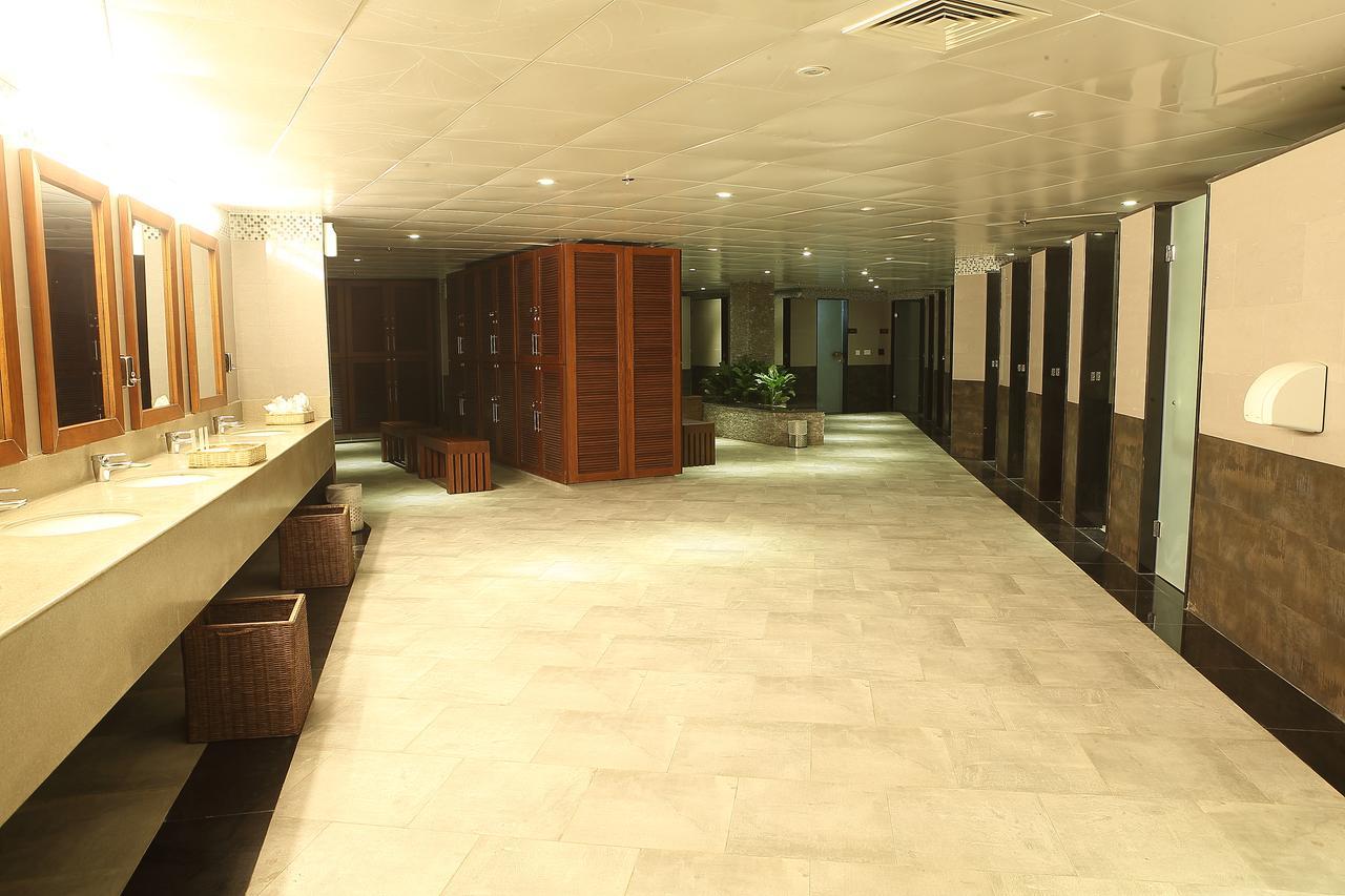 Defence Raya Golf & Country Club Hotel Lahore Exterior photo